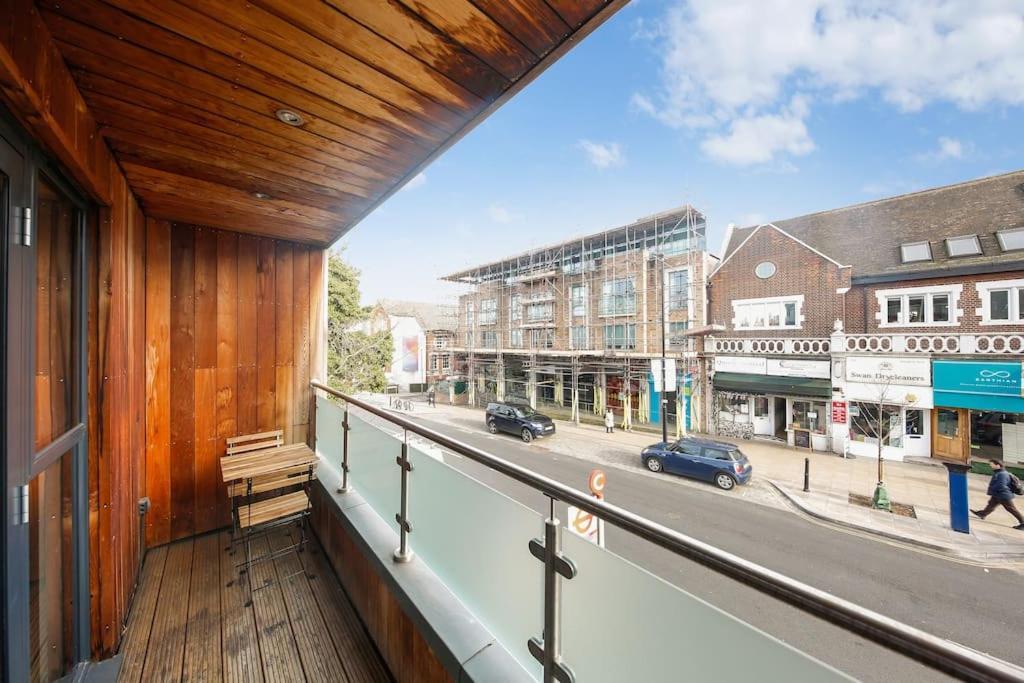 Pleasing 2Bed Flat 10Min To Wimbledon Tennis Court ロンドン エクステリア 写真